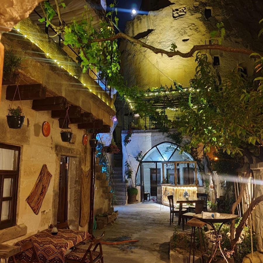 Bed and Breakfast Emily Cave House Göreme Exterior foto
