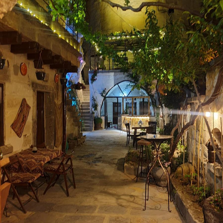 Bed and Breakfast Emily Cave House Göreme Exterior foto